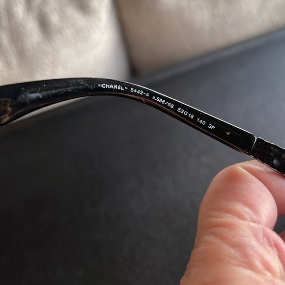 CHANEL SUNGLASSES AND LEATHER CASE !! Authentic Chanel polarized sunglasses - Picture 8 of 11